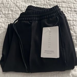 NWT Athleta Endeavor Jogger in Black Size 2 Petite